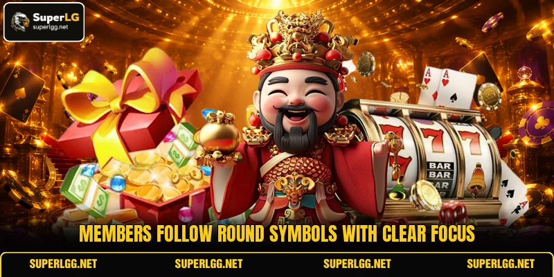 Members follow round symbols with clear focus Members follow round symbols with clear focus